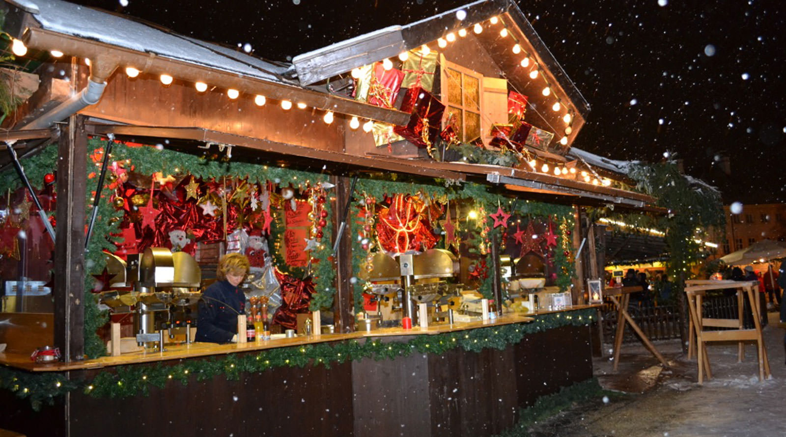Raclette-Hütte auf dem altöttinger Christkindlmarkt
